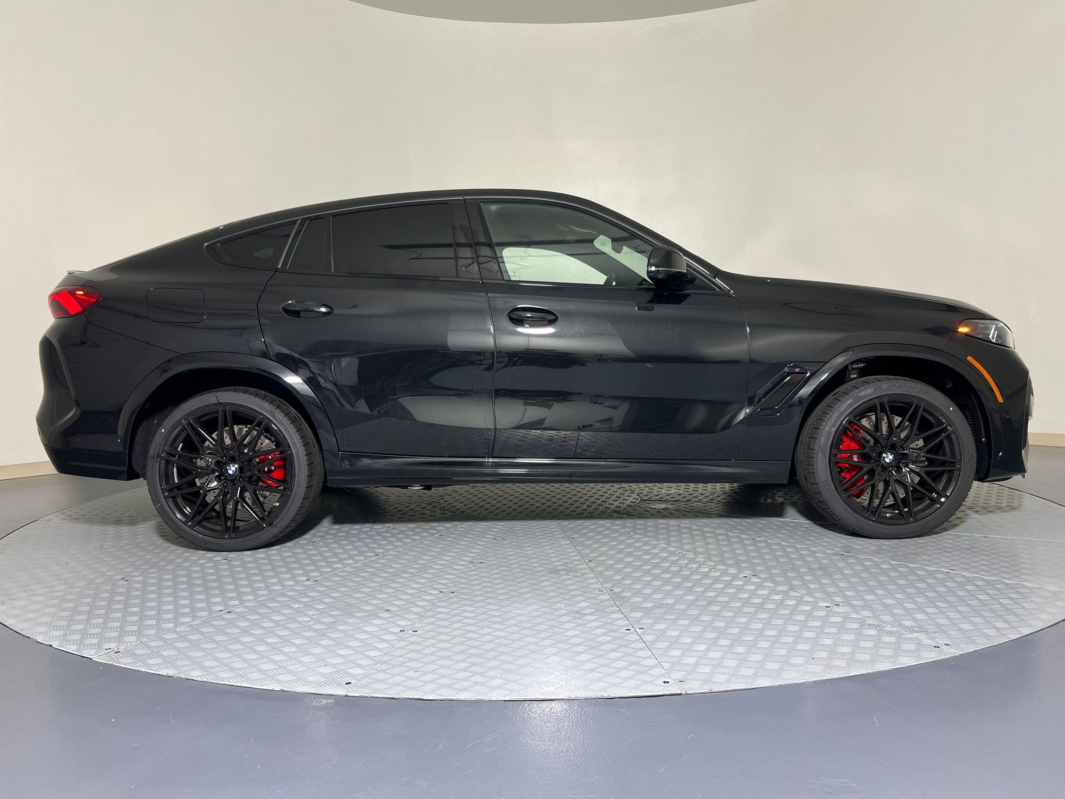 New 2026 BMW X6 M Competition image 7