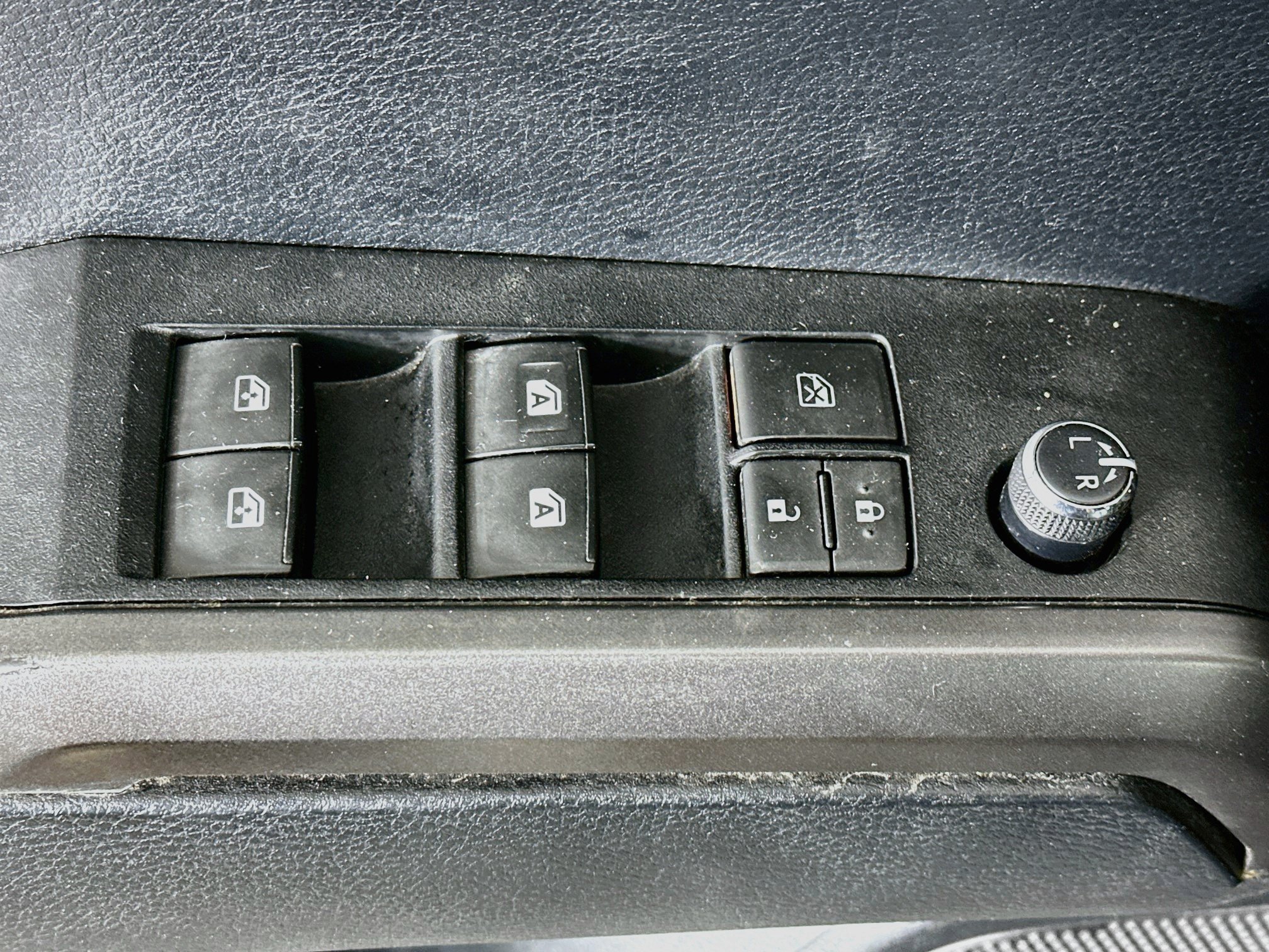 Used 2016 Toyota Tacoma TRD Sport RWD image 15