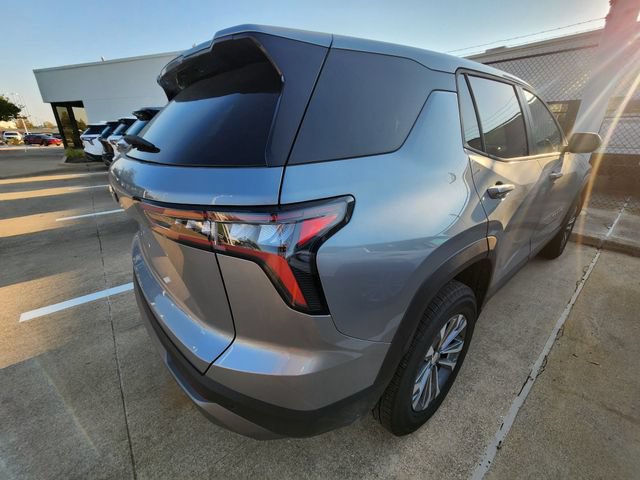 Used 2026 Chevrolet Equinox LT FWD image 4