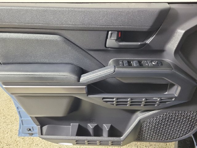 Used 2025 Toyota 4Runner SR5 RWD image 21