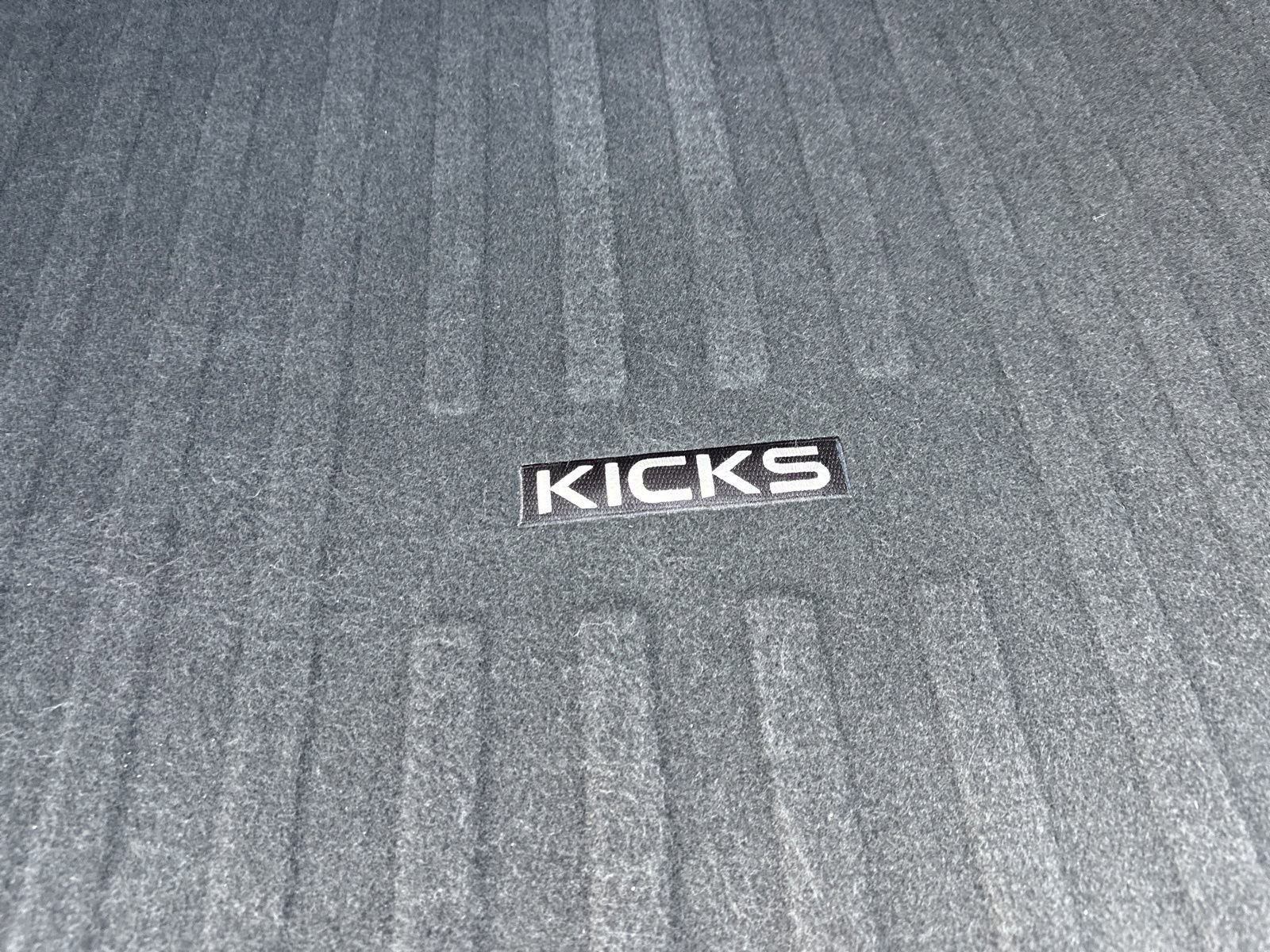 Used 2025 Nissan Kicks SV w/ Charging Package AWD/4WD image 23