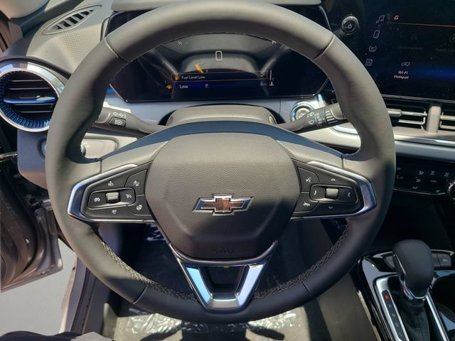 New 2026 Chevrolet Trax LT w/ Midnight Edition FWD image 23