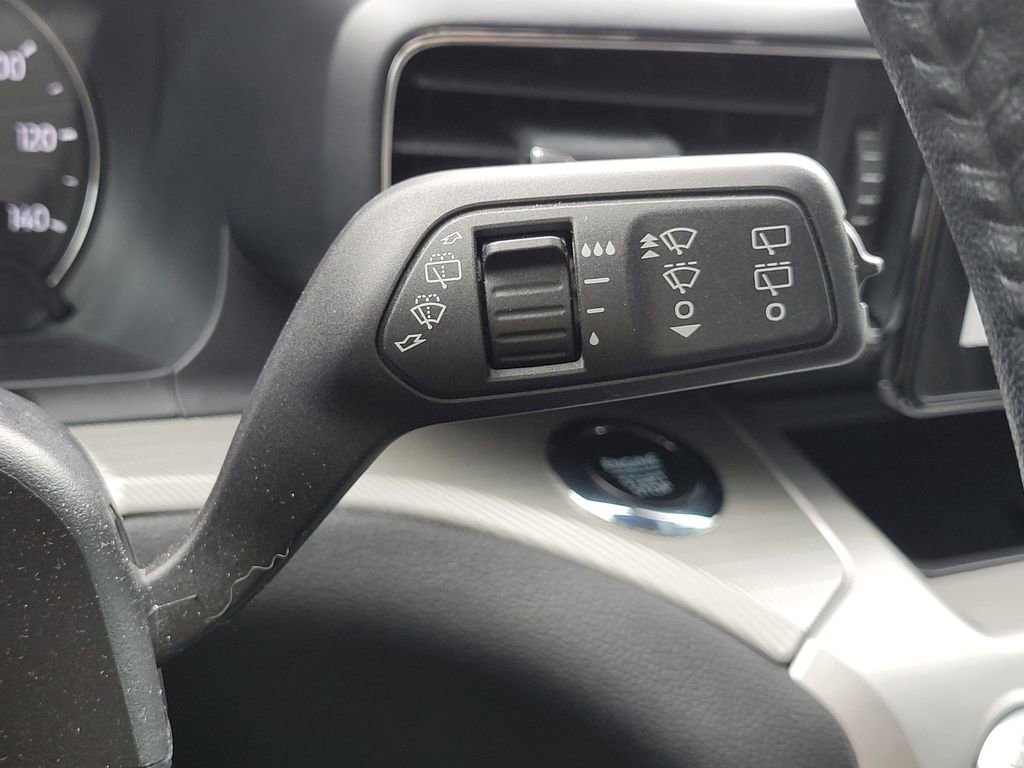 Certified 2023 Ford Explorer XLT w/ Equipment Group 202A image 33