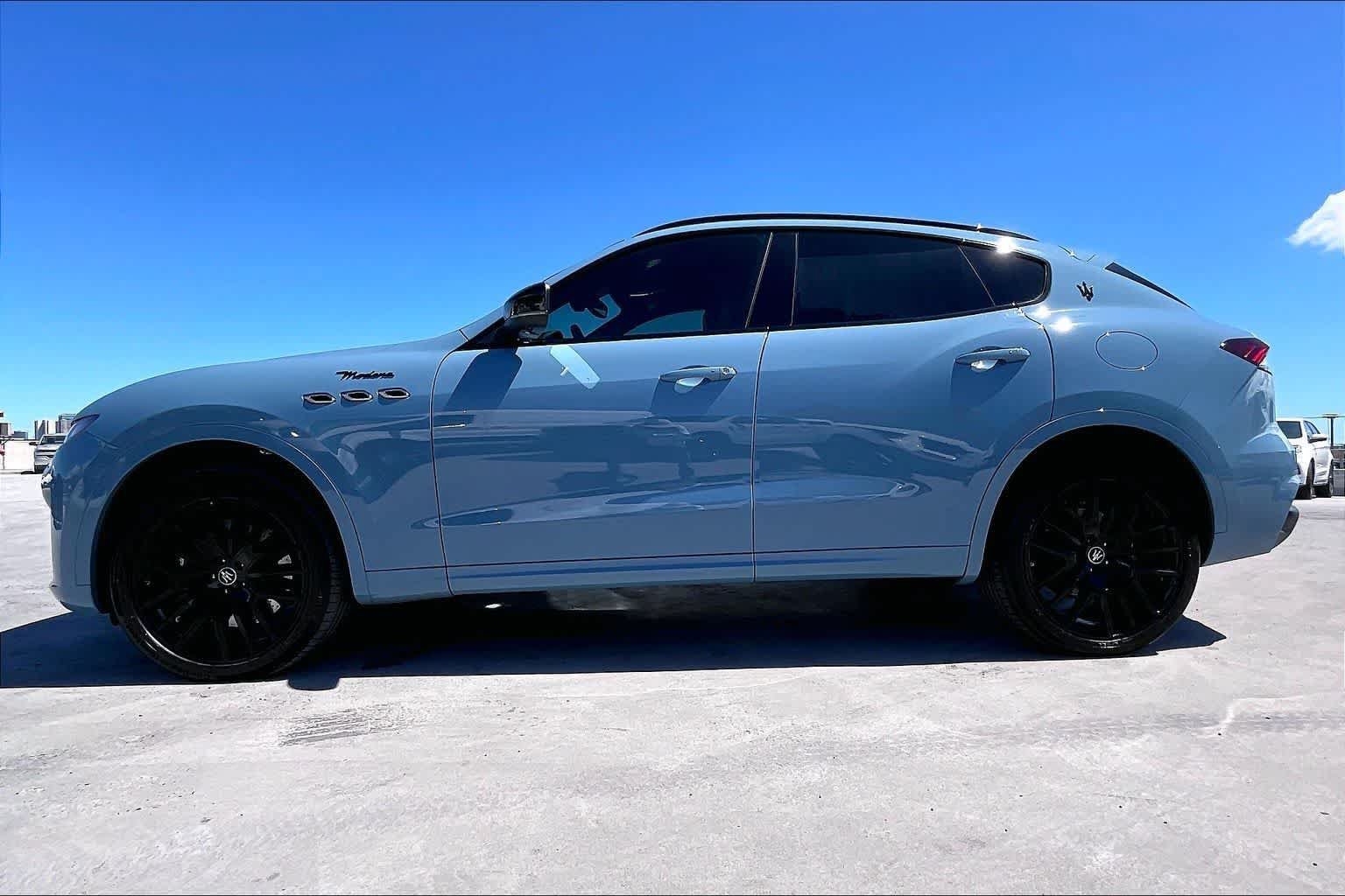 Used 2023 Maserati Levante Modena AWD/4WD image 3