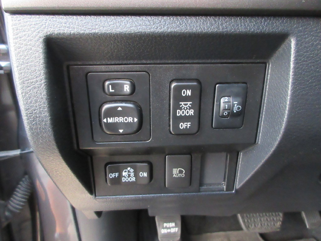 Used 2020 Toyota Tundra SR5 w/ SR5 Upgrade Package RWD image 26