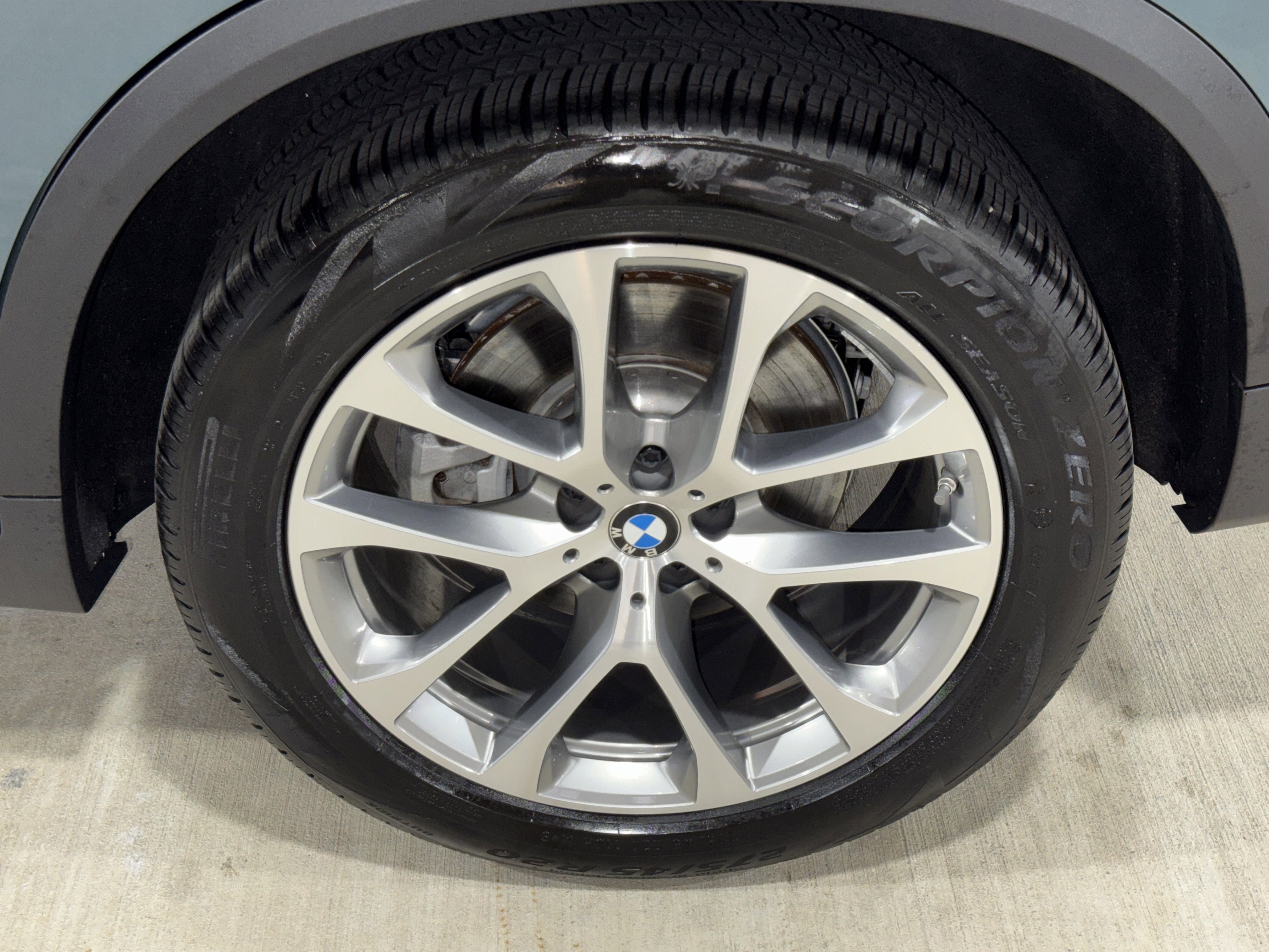 Used 2025 BMW X5 xDrive40i image 36