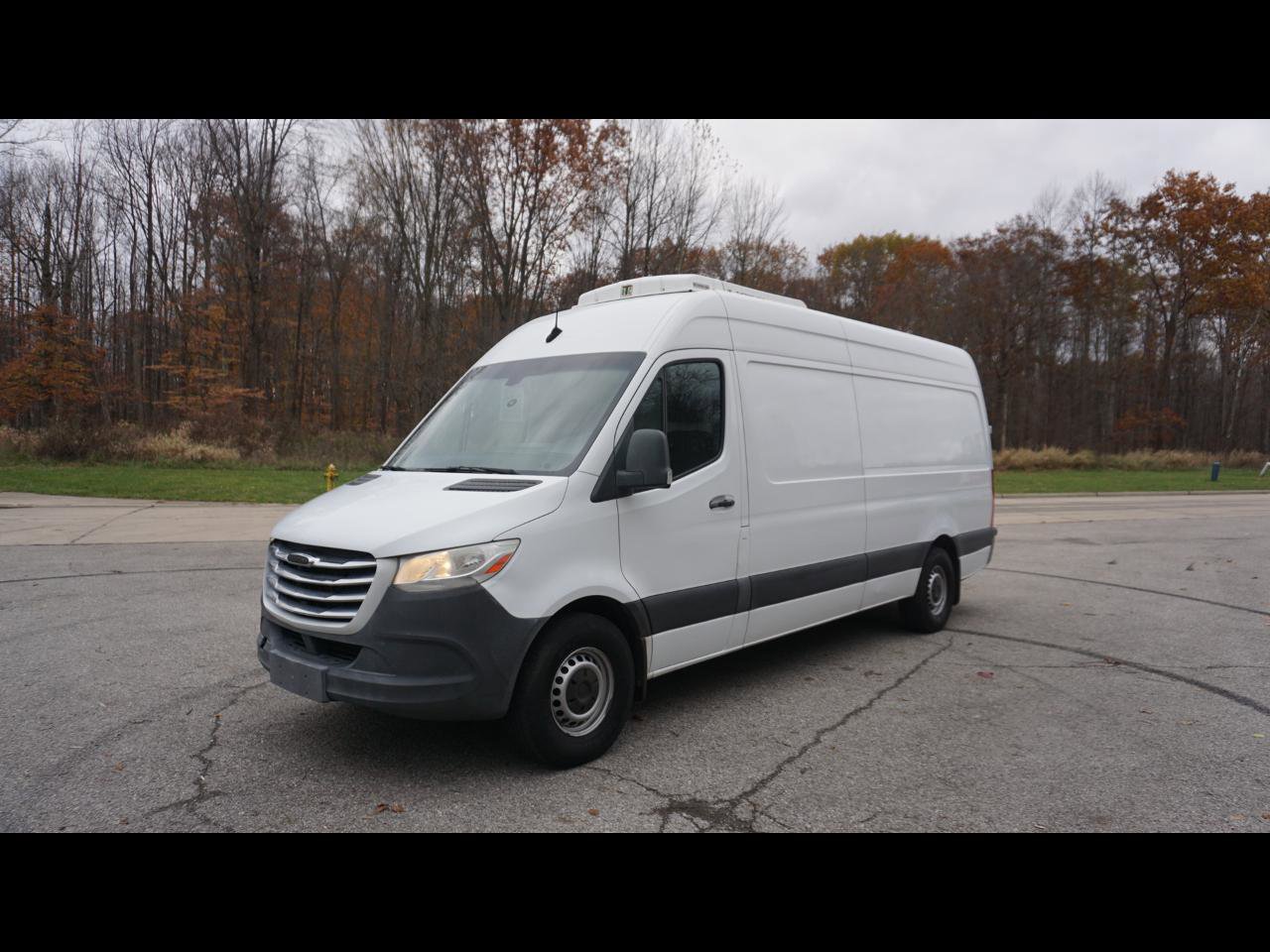 Used 2019 Freightliner Sprinter 170 RWD image 1