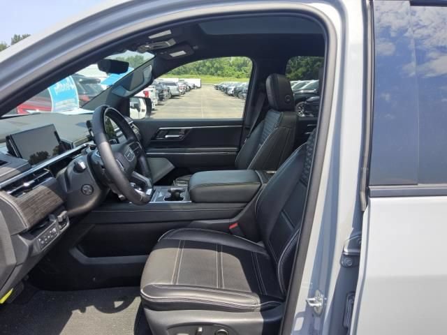 Used 2024 GMC Sierra EV Denali AWD/4WD image 3