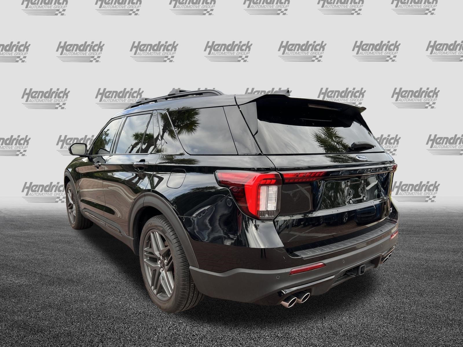 Used 2025 Ford Explorer ST w/ Sun And Sound Package RWD image 8