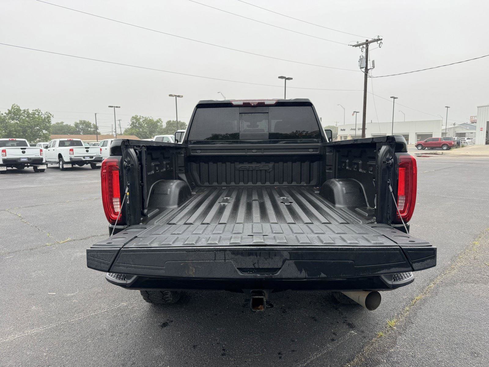 Used 2021 GMC Sierra 2500 AT4 w/ AT4 Premium Plus Package AWD/4WD image 34