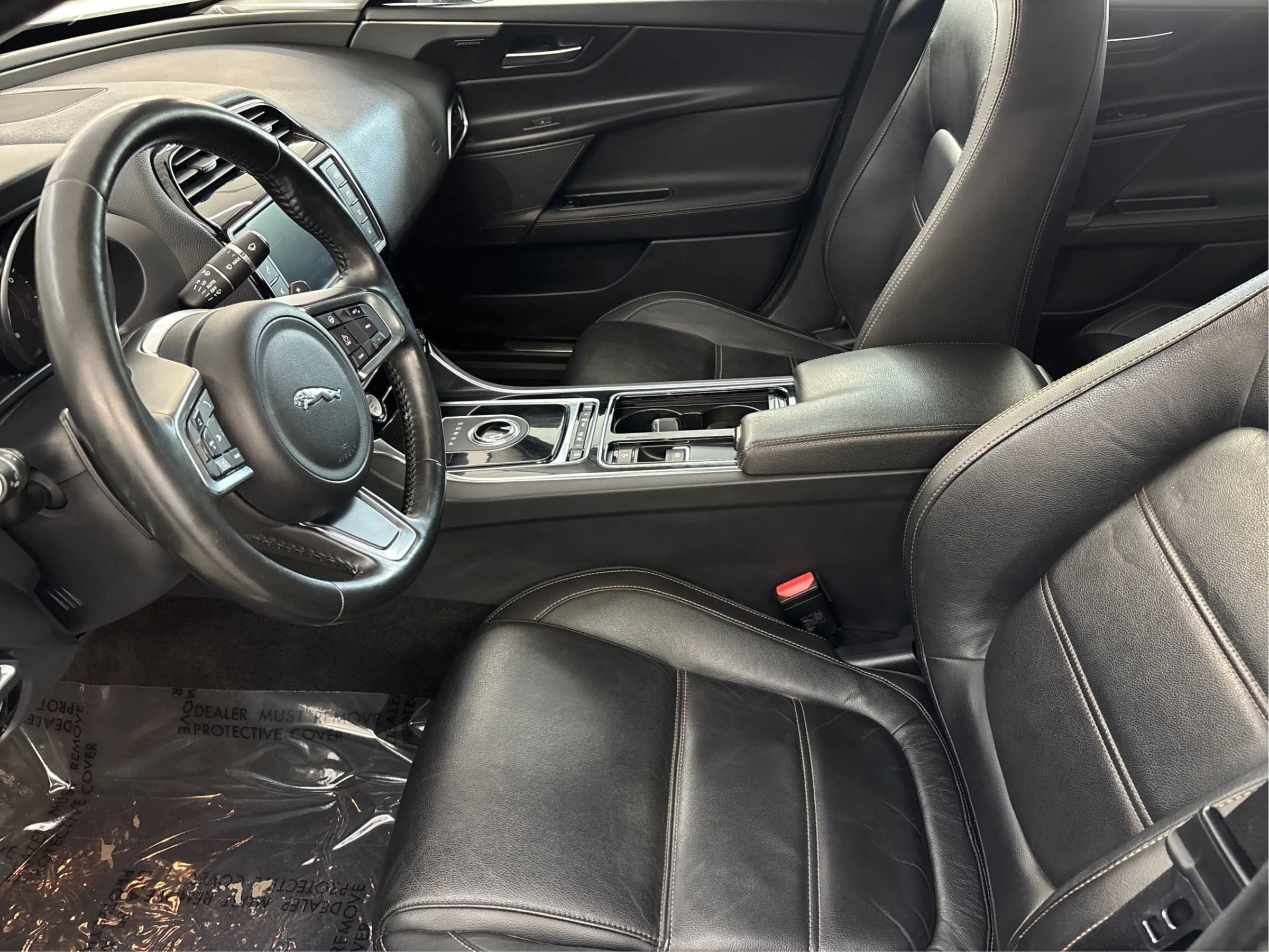 Used 2018 Jaguar XE Prestige AWD/4WD image 13