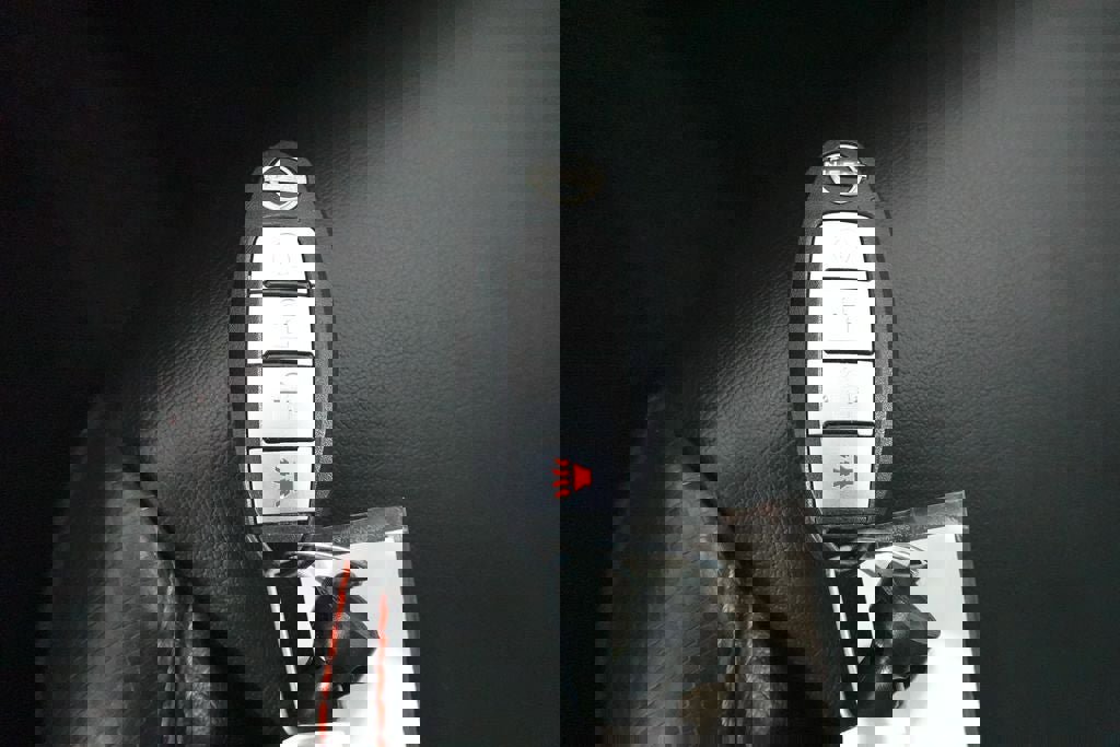 Used 2023 Nissan Frontier PRO-4X w/ Pro-4X Premium Package image 22