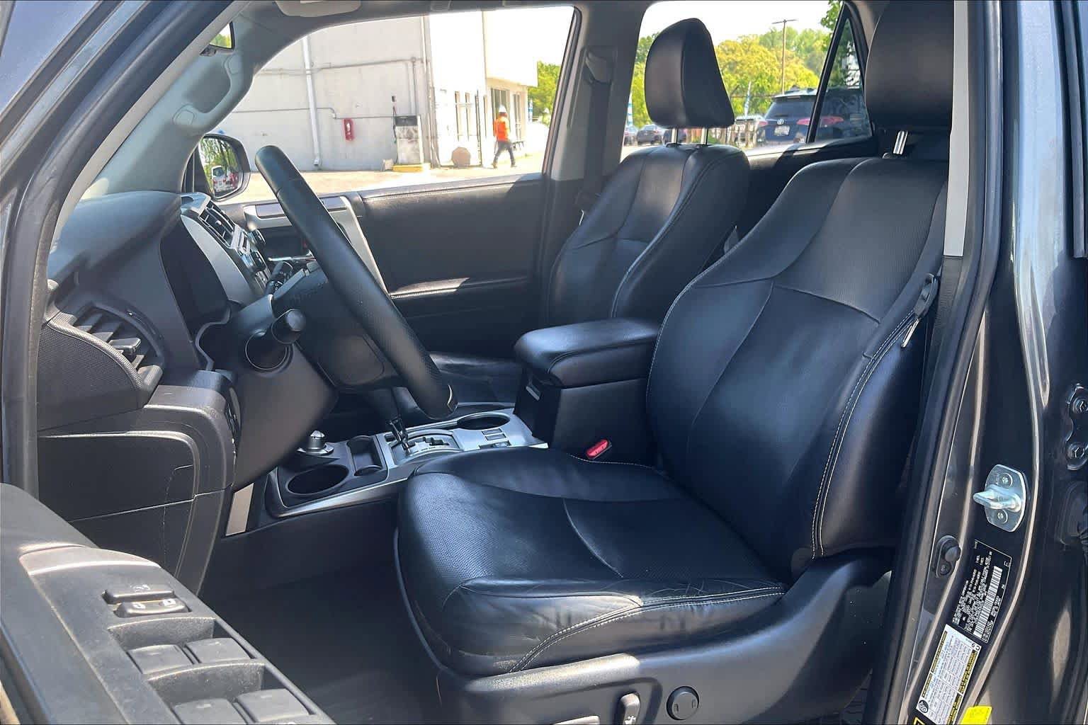 Used 2016 Toyota 4Runner Limited AWD/4WD image 7