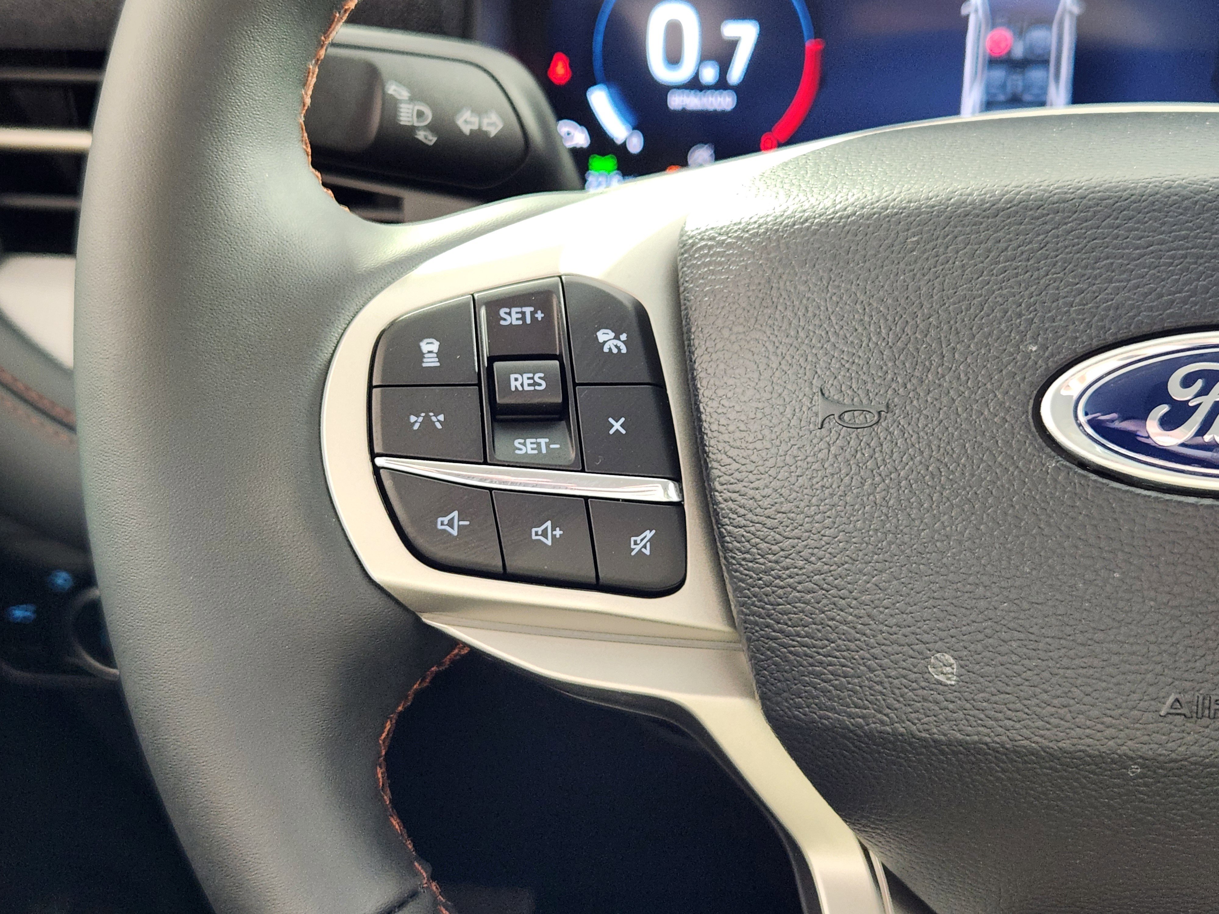 New 2026 Ford Explorer Active w/ Active Comfort Package image 19