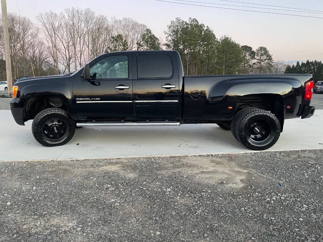 Used 2013 GMC Sierra 3500 Denali image 18