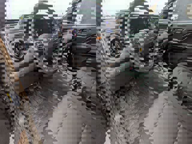 Used 2023 Chevrolet Colorado W/T video 2