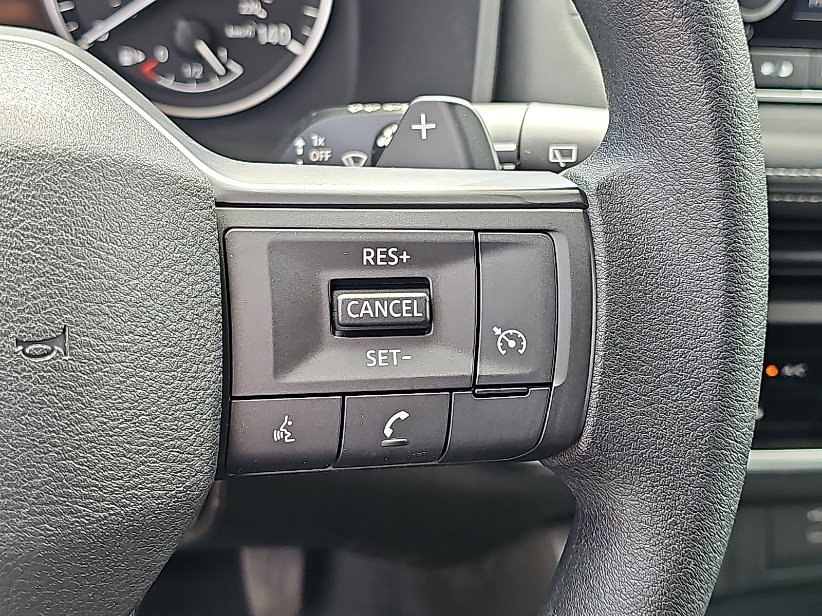 Certified 2025 Nissan Rogue S image 21