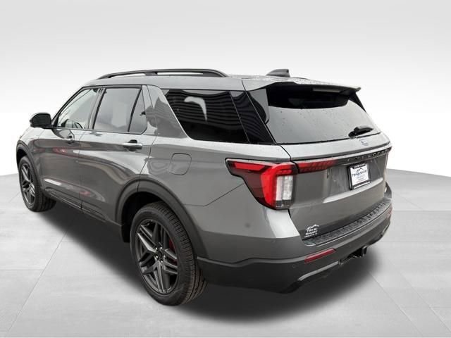 New 2026 Ford Explorer ST-Line w/ ST-Line Street Pack image 8