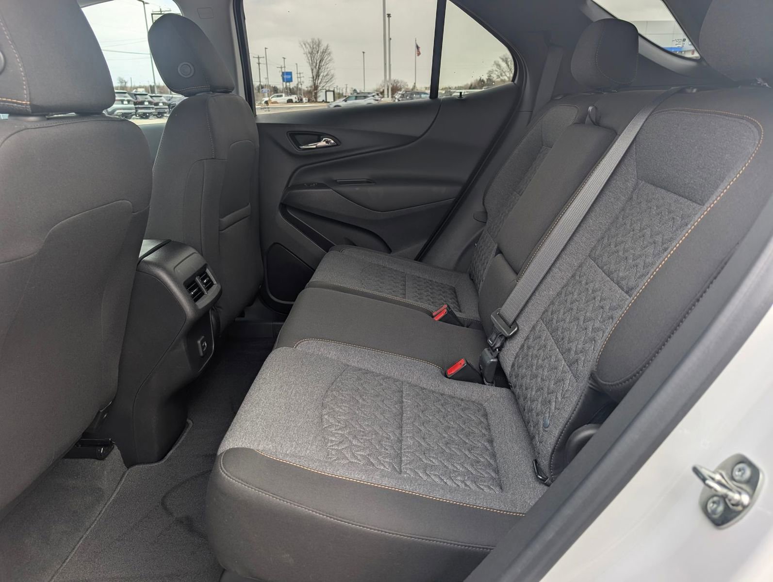 Used 2024 Chevrolet Equinox LT AWD/4WD image 24