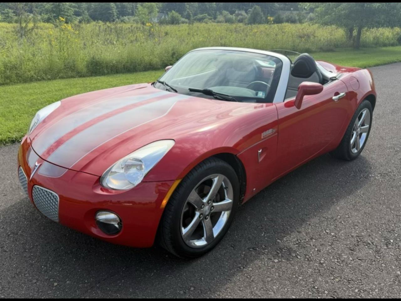 Used 2008 Pontiac Solstice Convertible w/ Premium Package RWD image 11