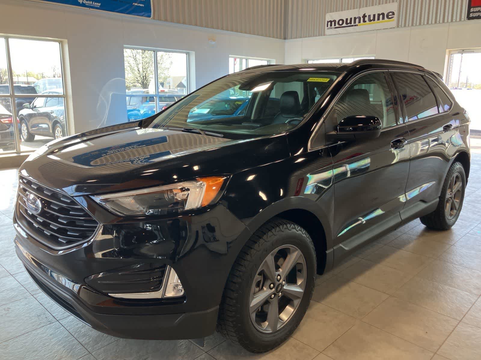 Used 2022 Ford Edge SEL w/ Sport Appearance Package AWD/4WD image 1