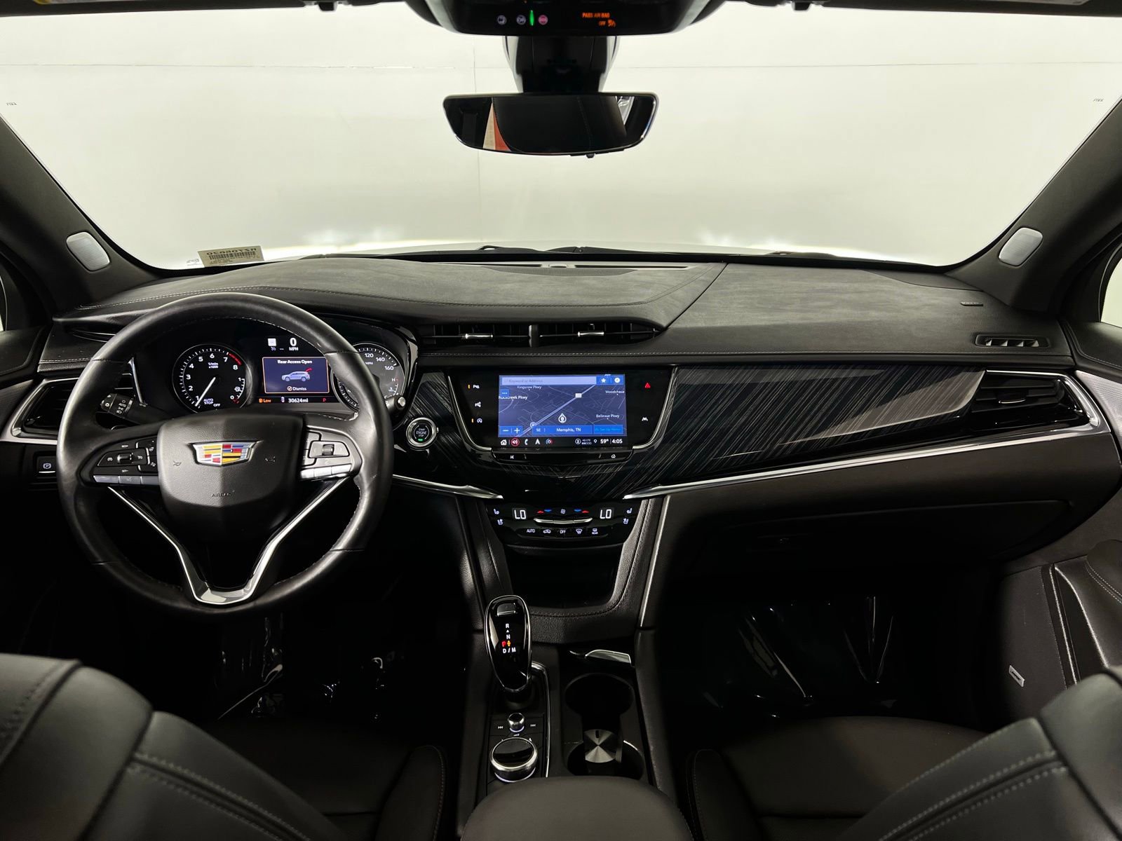 Used 2024 Cadillac XT6 Premium Luxury w/ Technology Package FWD image 29