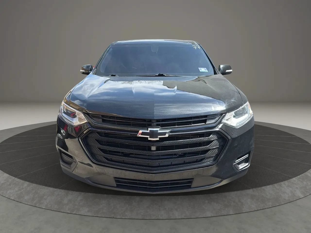 Used 2019 Chevrolet Traverse LT w/ LPO, Blackout Package AWD/4WD image 2