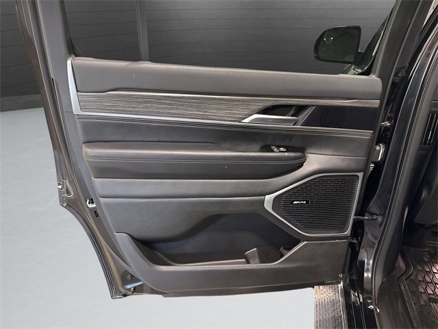 Used 2024 Jeep Wagoneer Series III image 30