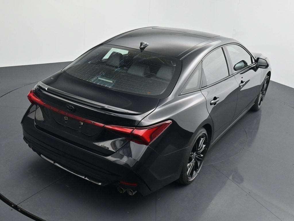 Used 2021 Toyota Avalon XSE FWD image 27