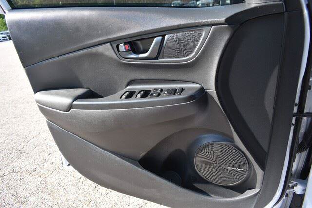 Used 2022 Hyundai Kona N FWD image 38