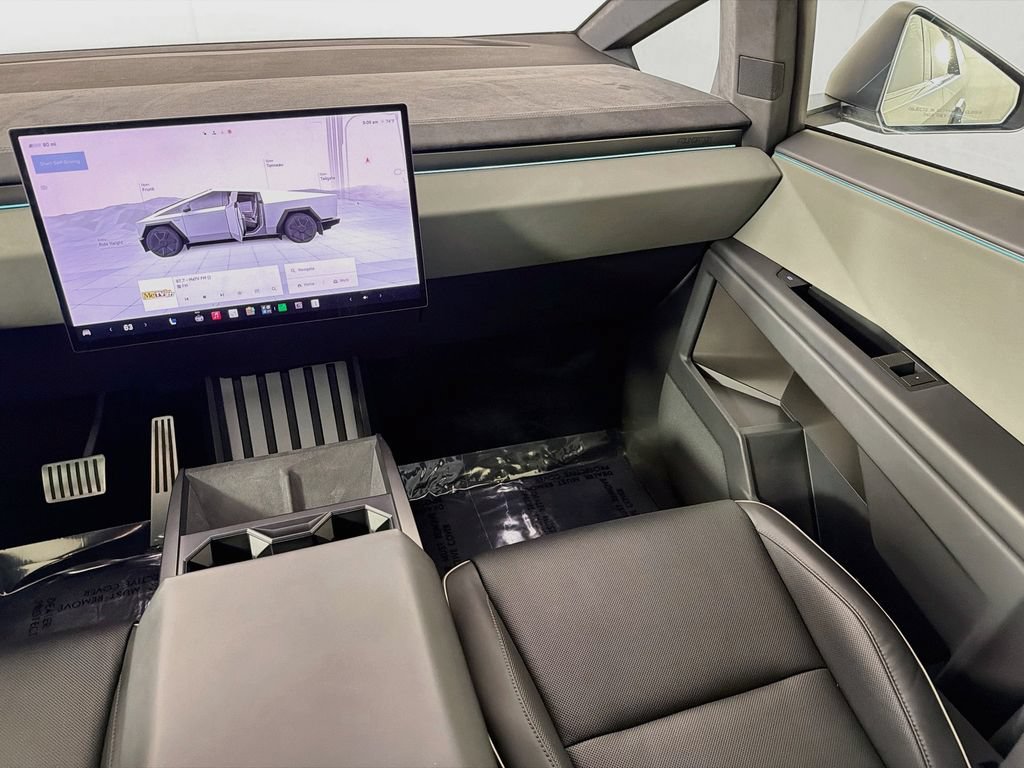 Used 2024 Tesla Cybertruck Cyberbeast AWD/4WD image 24