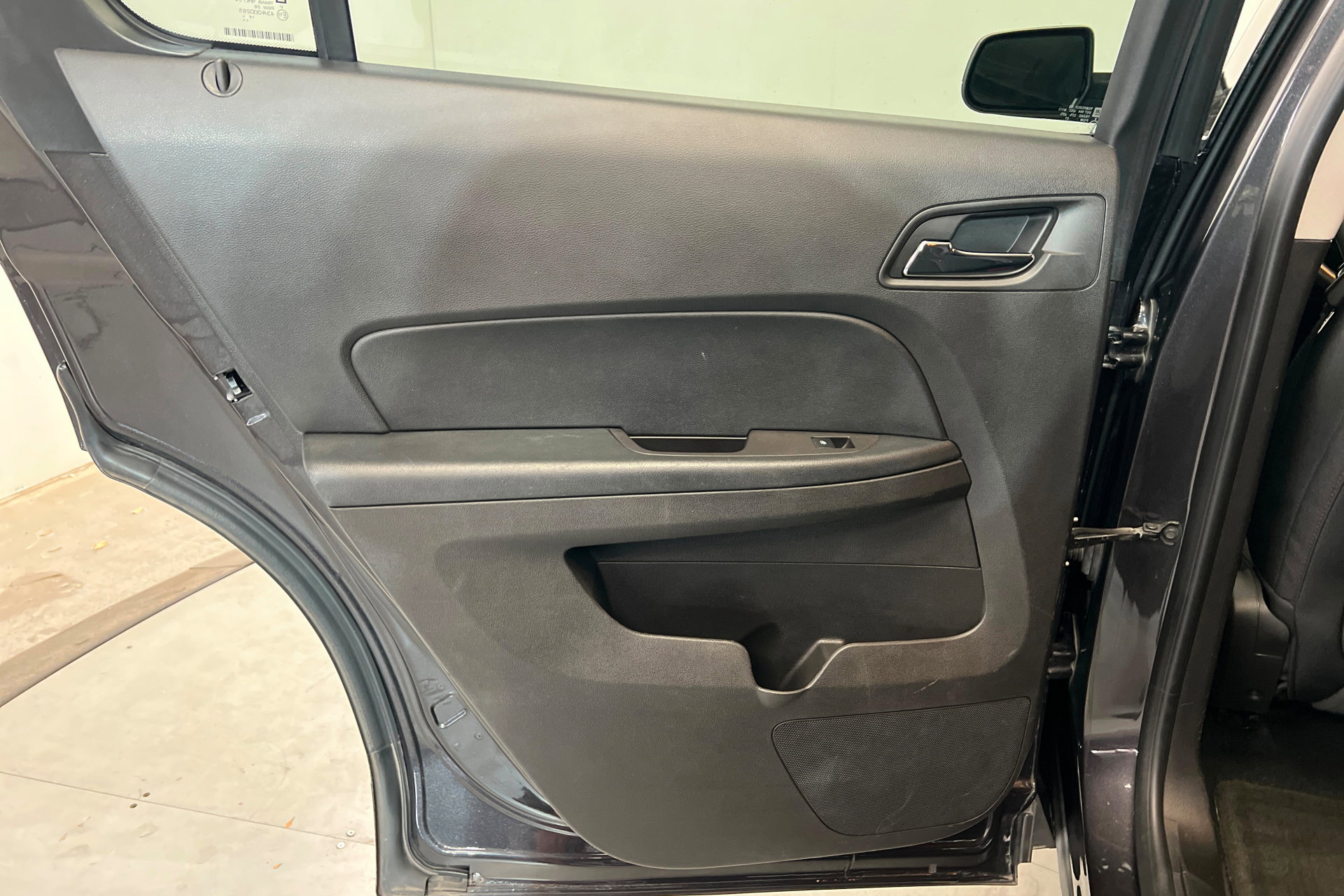 Used 2015 Chevrolet Equinox LT w/ Driver Convenience Package FWD image 19