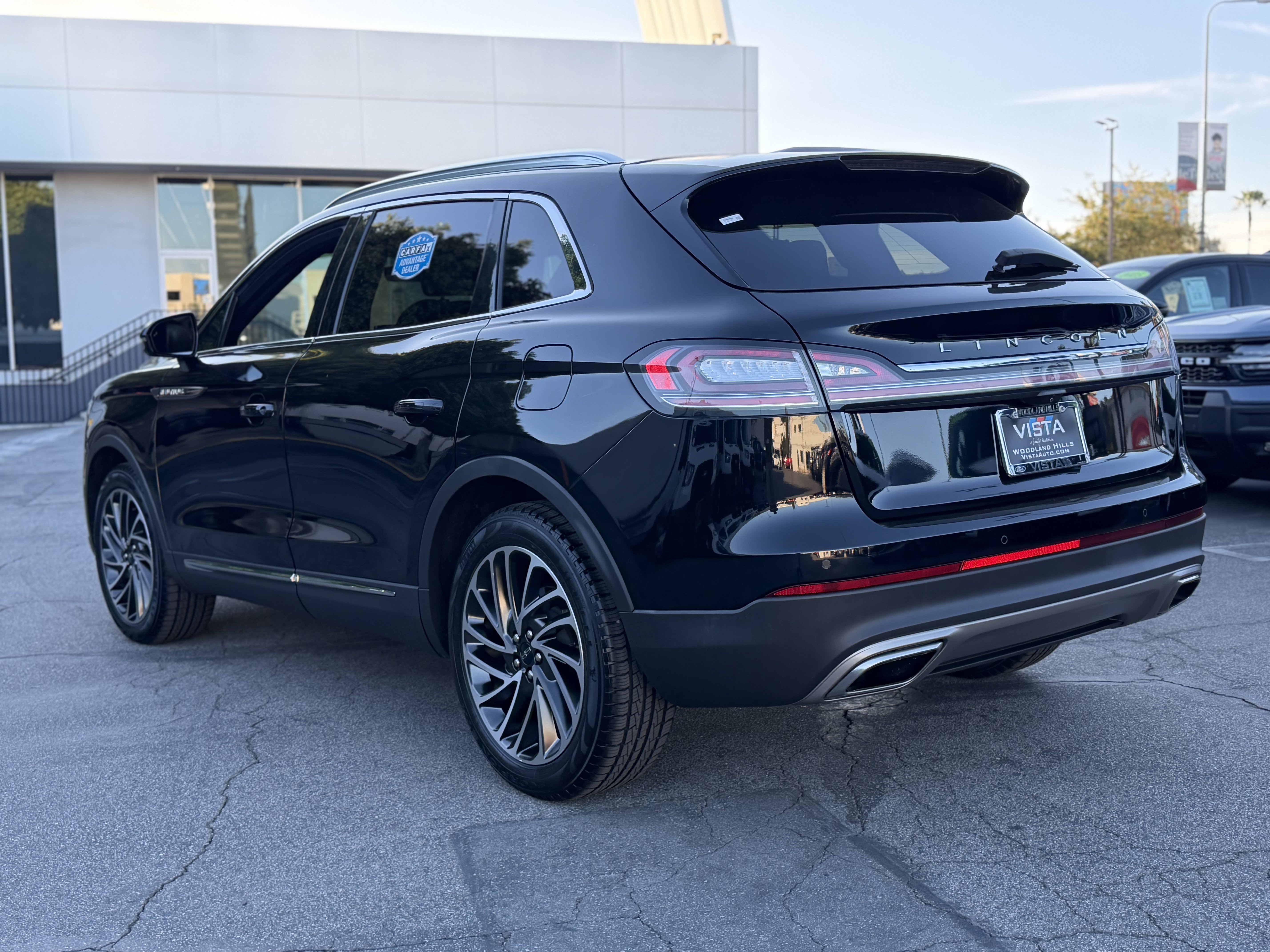 Certified 2023 Lincoln Nautilus Reserve FWD image 6