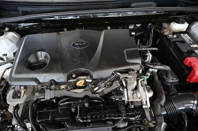 Used 2018 Toyota Camry XLE FWD image 30