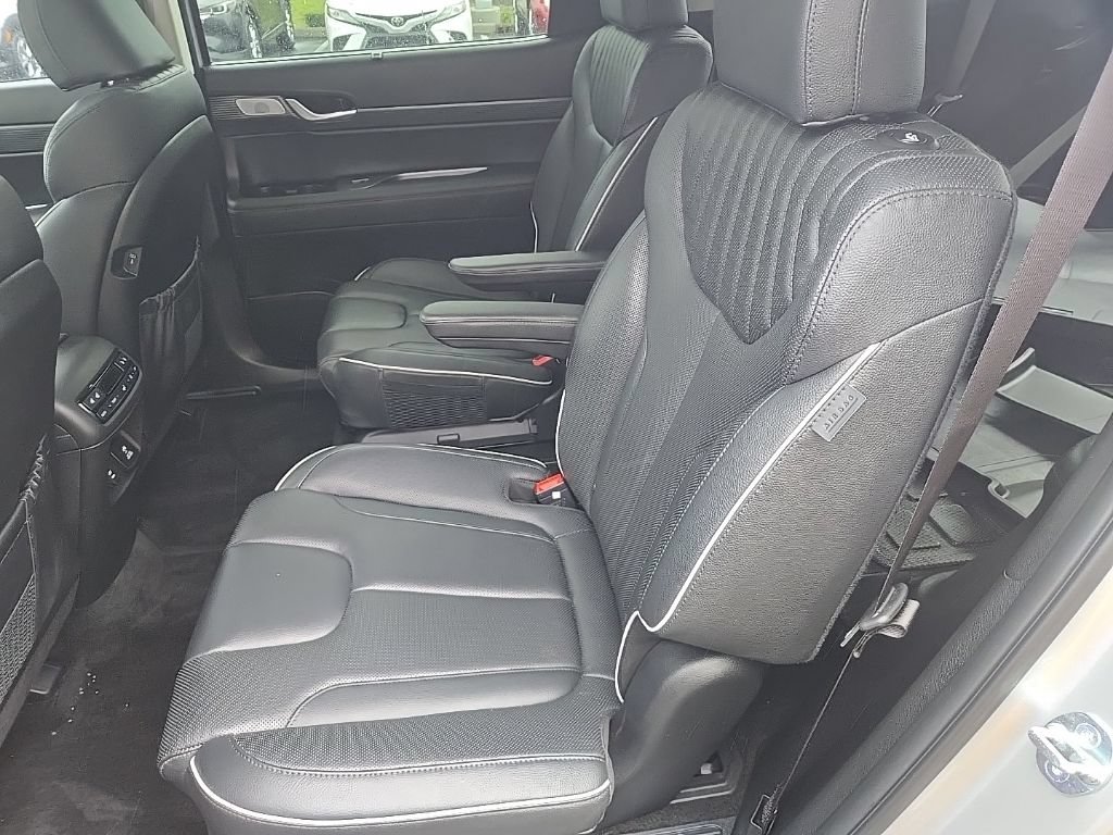 Certified 2024 Hyundai Palisade Limited AWD/4WD image 36