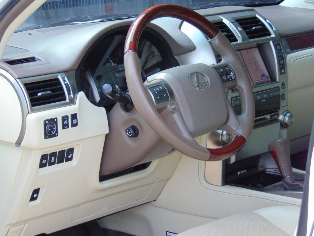 Used 2012 Lexus GX 460 Premium image 38