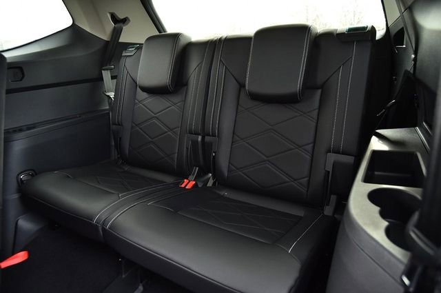 New 2026 Volkswagen Atlas SE image 24