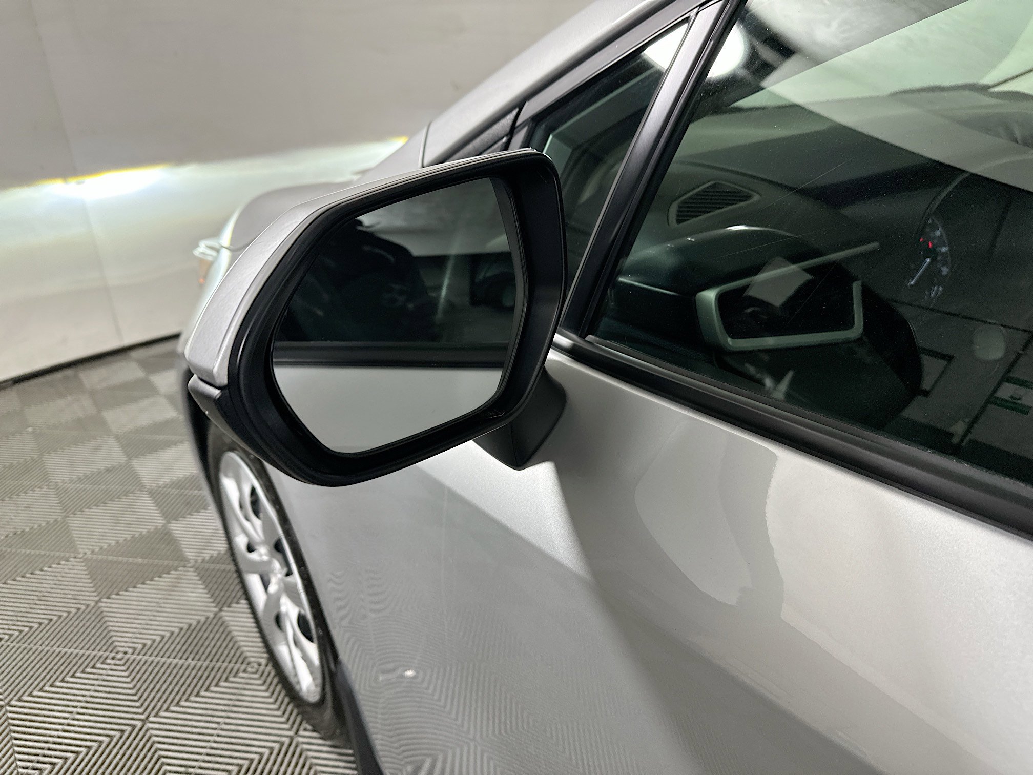 Used 2025 Toyota Corolla LE FWD image 10