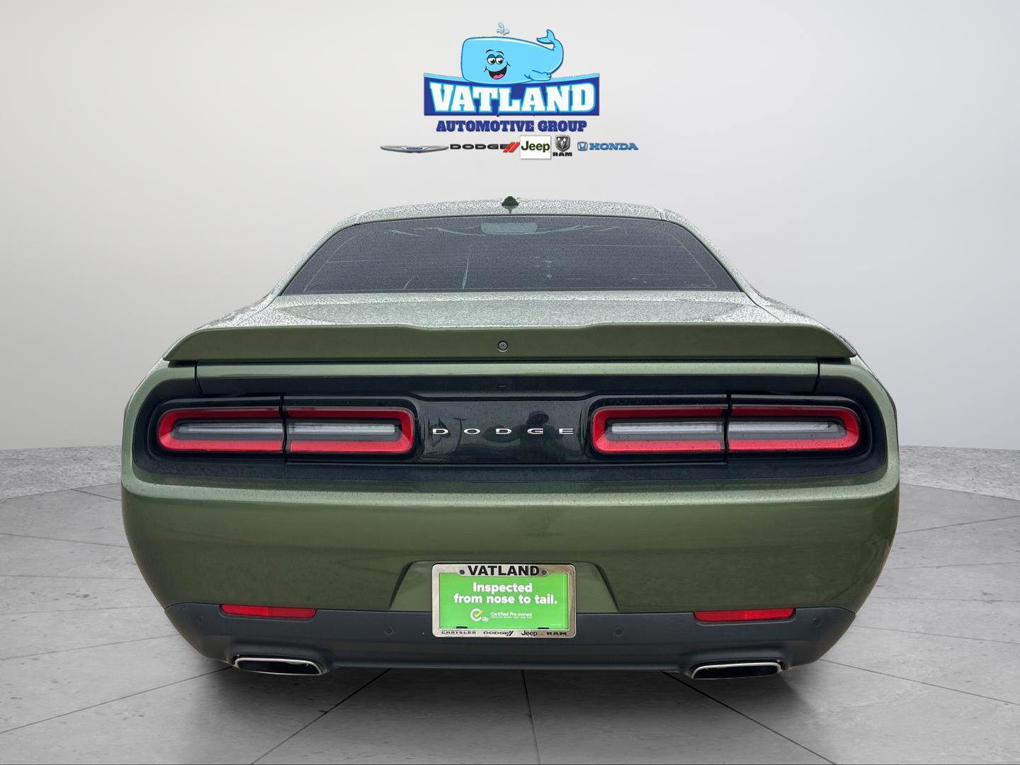 Used 2019 Dodge Challenger SXT w/ Plus Package image 4