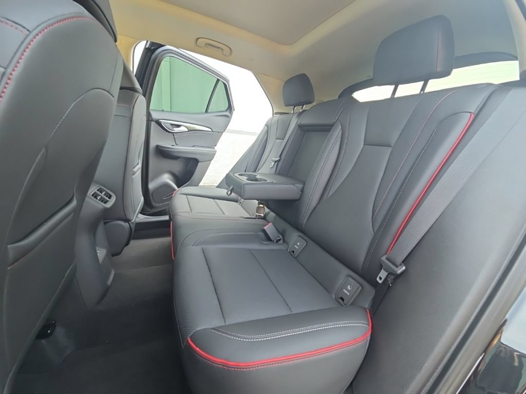 Used 2023 Buick Envision Essence w/ Sport Touring Package AWD/4WD image 23