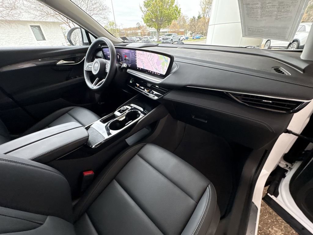 Certified 2025 Buick Envision Preferred image 29