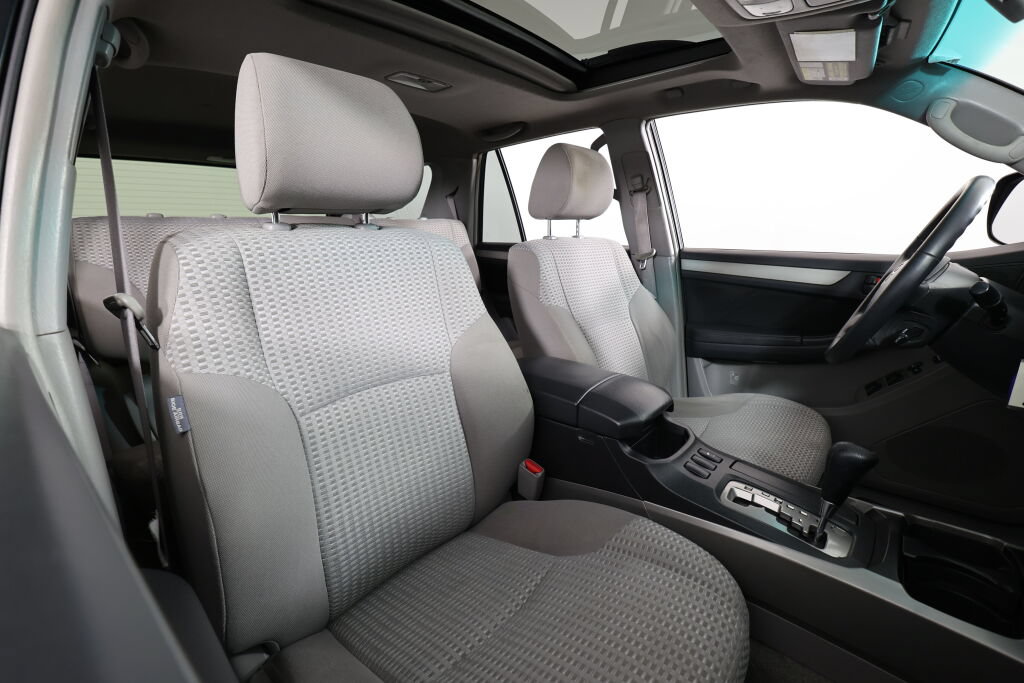 Used 2008 Toyota 4Runner SR5 AWD/4WD image 25