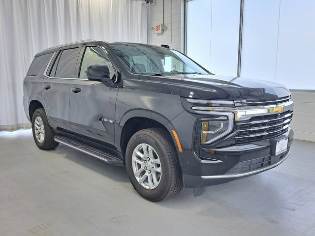Used 2025 Chevrolet Tahoe LT AWD/4WD image 4