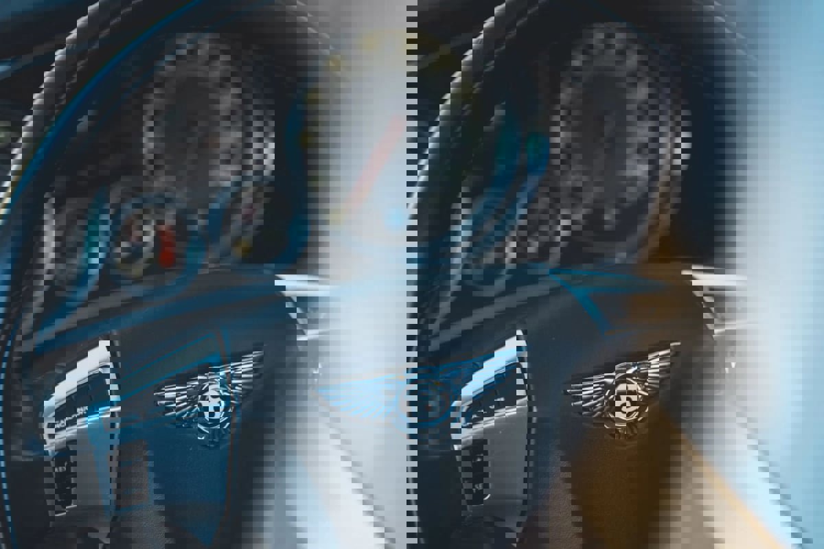 Used 2015 Bentley Flying Spur V8 image 67