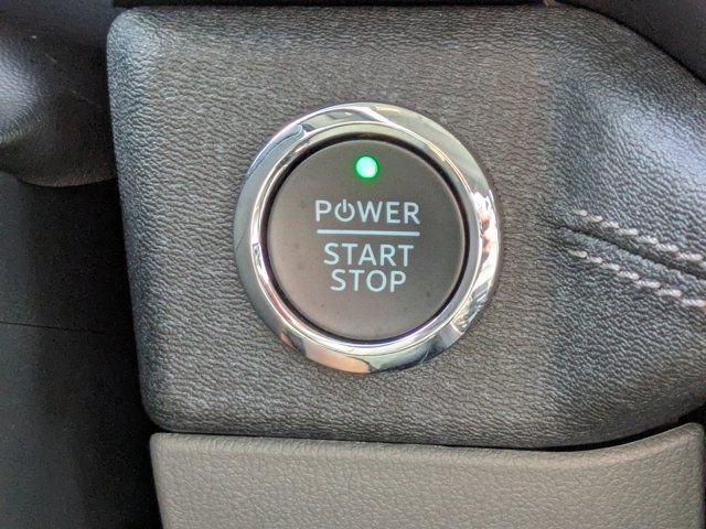 Used 2025 Ford F150 Lightning Flash image 25