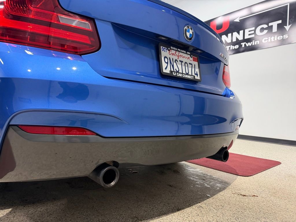 Used 2016 BMW M235i Coupe image 22