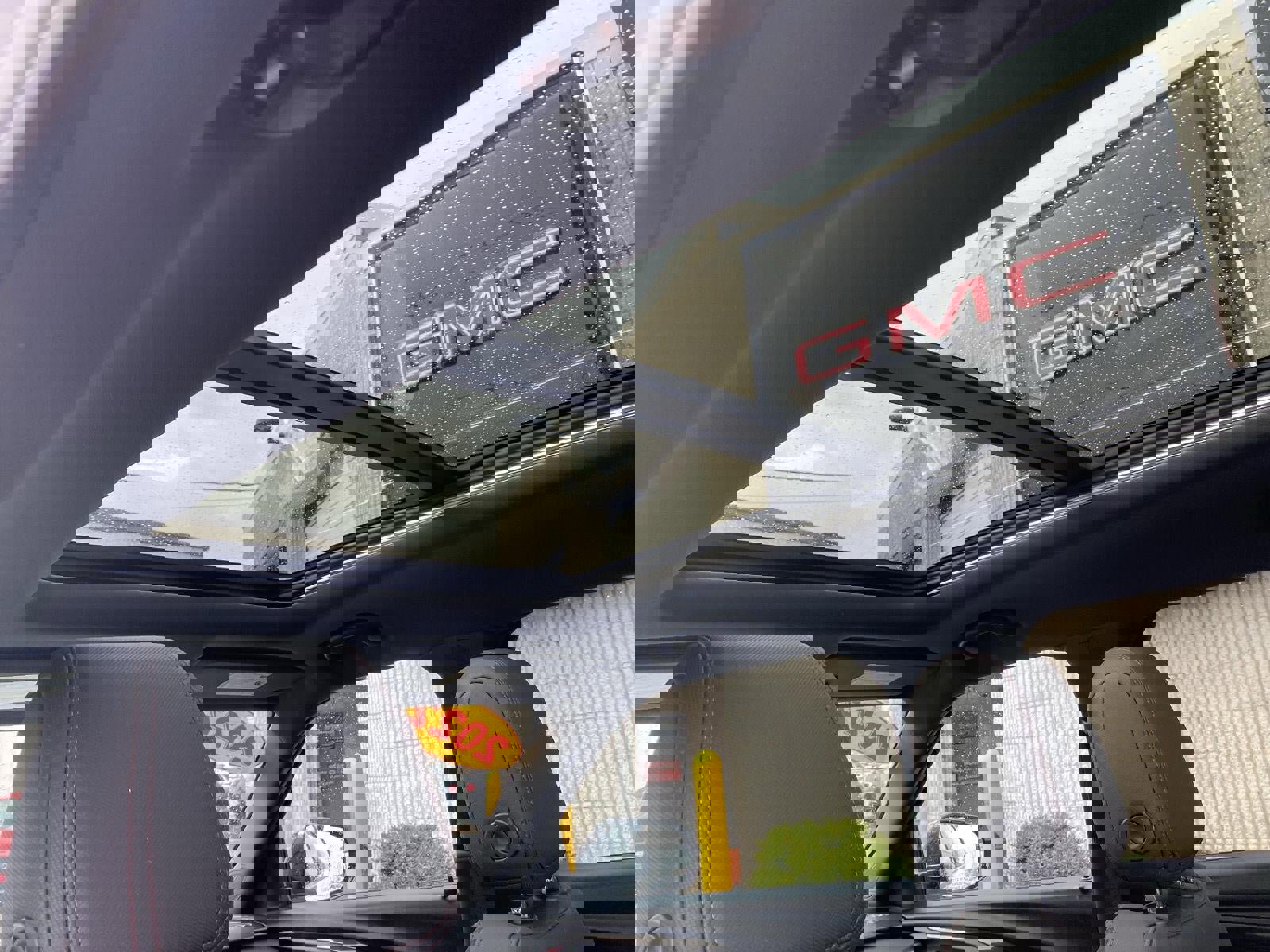 Certified 2022 Chevrolet TrailBlazer RS w/ Sun and Liftgate Package AWD/4WD image 26