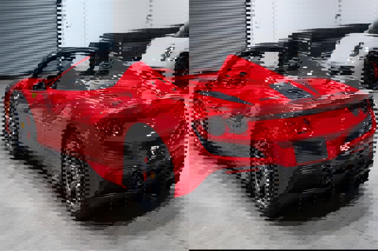 Used 2021 Ferrari F8 Tributo image 4