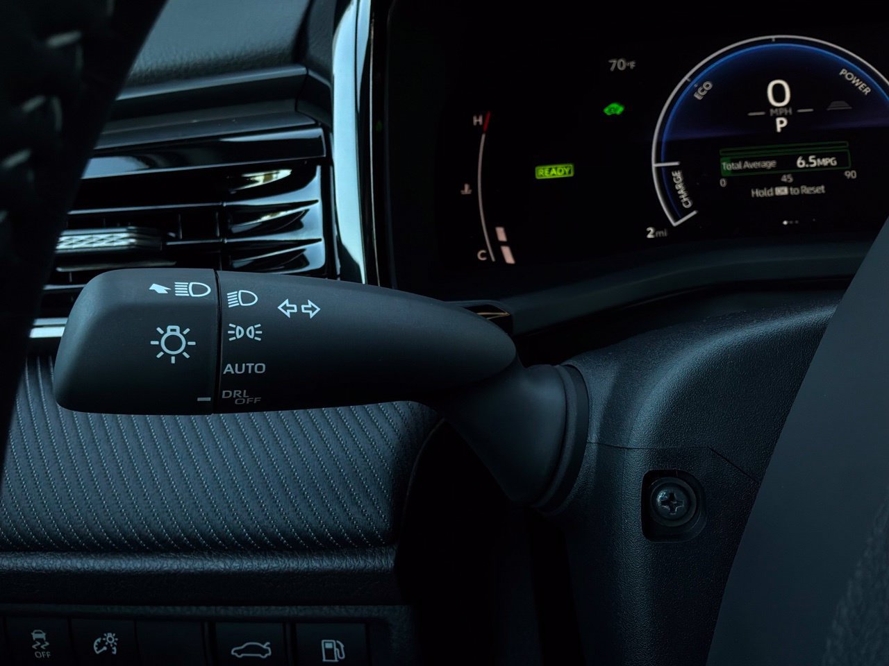 New 2026 Toyota Camry Hybrid FWD image 35