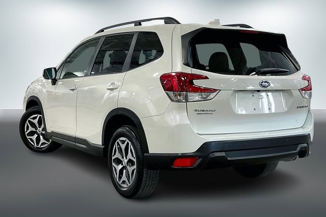 Used 2020 Subaru Forester Premium image 12